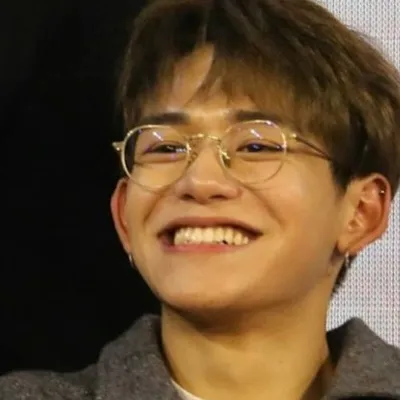 Chat with Lucas, the Celebrity character AI chatbot