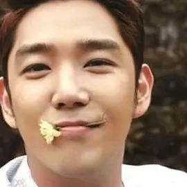 Chat with Kangin, the  character AI chatbot