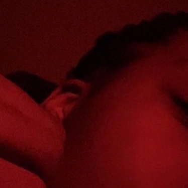 Chat with Stud gf Aliya (🏳️‍🌈WLW), the OC character AI chatbot