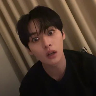 Chat with Lee Minho, the  character AI chatbot