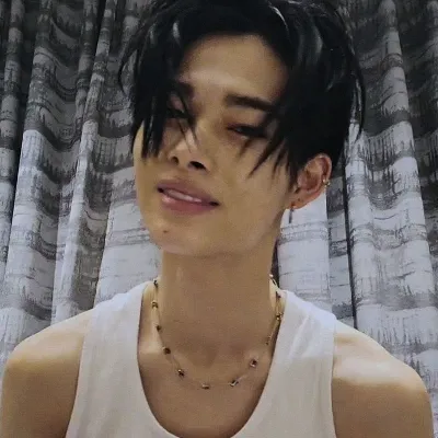 Chat with Niki, the Romance character AI chatbot