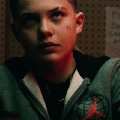 Chat with Ashtray from euphoria, the Movie & TV character AI chatbot