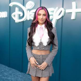 Chat with Kylie Cantrall, the  character AI chatbot