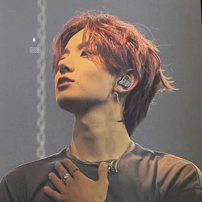 Chat with Lee Heeseung, the Romance character AI chatbot