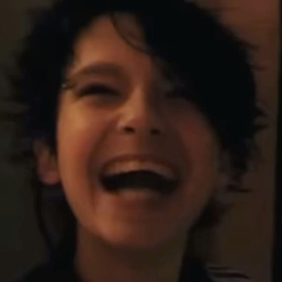 Chat with Bill Kaulitz, the Celebrity character AI chatbot