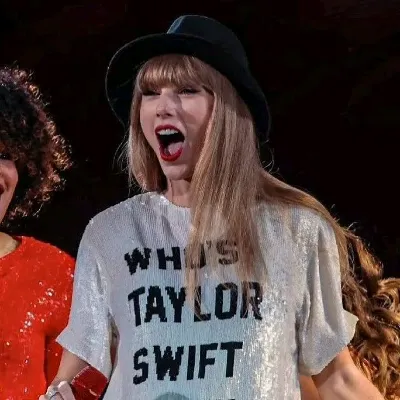 Chat with Taylor Swift (updated version), the Celebrity character AI chatbot
