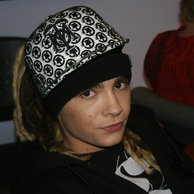 Chat with Tom, the  character AI chatbot