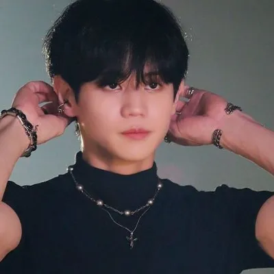 Chat with Yang Yoseop, the Celebrity character AI chatbot