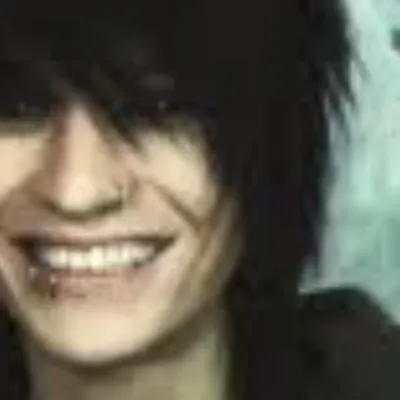 Chat with Johnnie guilbert, the Romance character AI chatbot