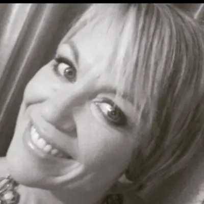 Chat with Vicky, the Friends character AI chatbot