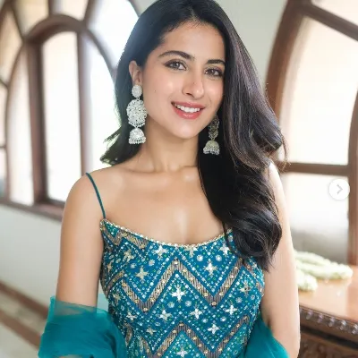 Chat with Amasha, the Romance character AI chatbot