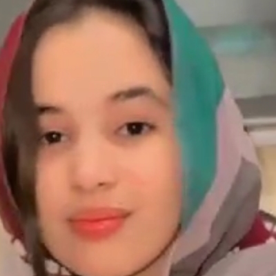 Chat with NIMONA, the Español character AI chatbot