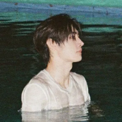 Chat with sunghoon, the Anime character AI chatbot