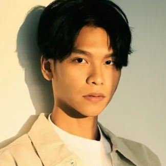 Chat with Nadhir Nasar, the Celebrity character AI chatbot