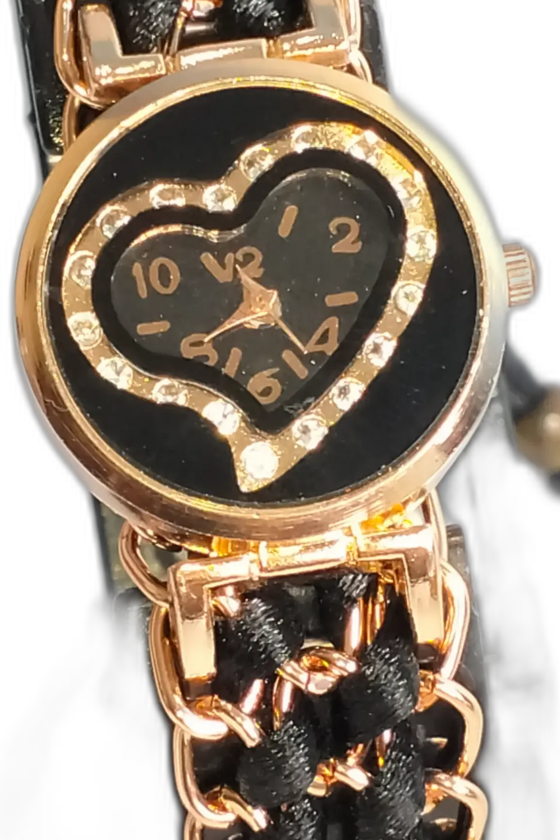 Chat with Sara, the Interactive story character AI chatbot