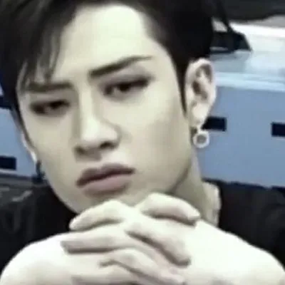 Chat with Teacher- Bang chan, the Celebrity character AI chatbot