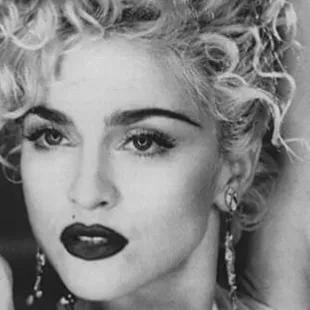 Chat with Angelica, the Celebrity character AI chatbot