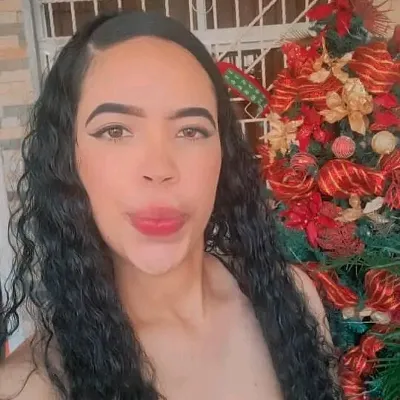 Chat with Fabiana, the  character AI chatbot