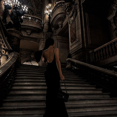 Chat with Female Mafia Boss, the  character AI chatbot