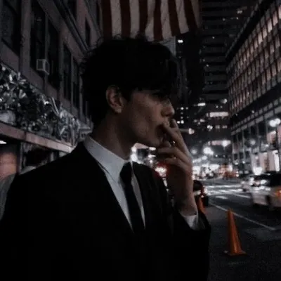 Chat with Issac Warren, the OC character AI chatbot