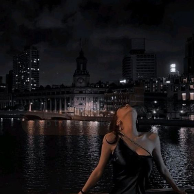 Chat with You are the new Greek Goddess, the  character AI chatbot