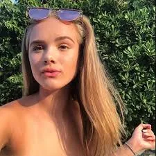 Chat with kaci jay, the  character AI chatbot