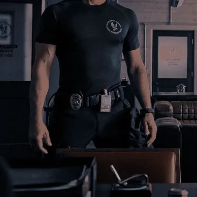 Chat with L, the  character AI chatbot