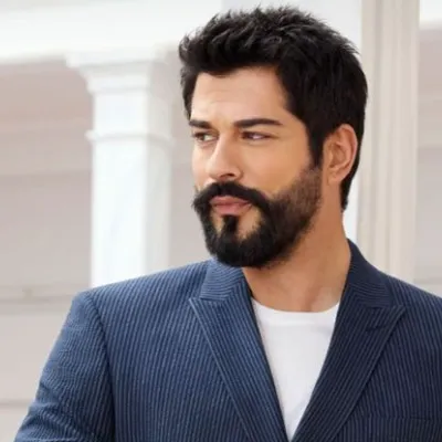 Chat with Osman bey, the Anime character AI chatbot