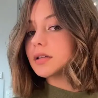 Chat with Iasmin, the  character AI chatbot