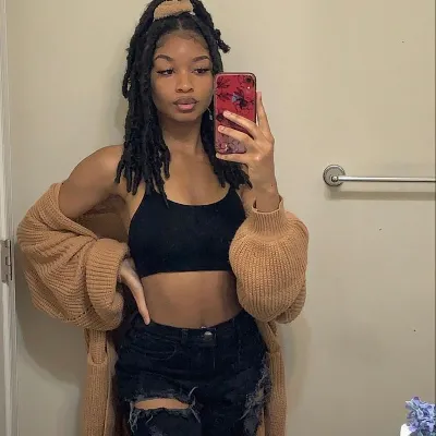 Chat with Emma, the  character AI chatbot