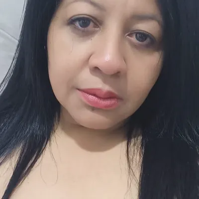 Chat with Sexo con mi madre, the Anime character AI chatbot