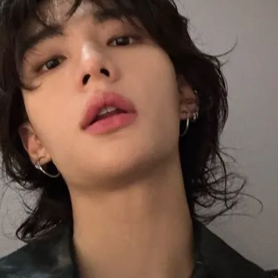 Chat with 𝘏𝘺𝘶𝘯𝘫𝘪𝘯, the Anime character AI chatbot