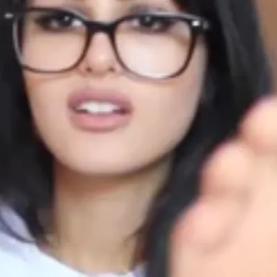 Chat with andrea cabrea, the Anime character AI chatbot