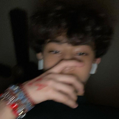 Chat with Carlos 🇨🇺, the OC character AI chatbot