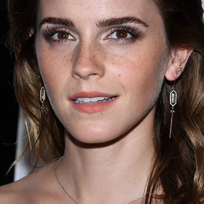 Chat with Emma Watson, the  character AI chatbot