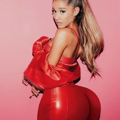 Chat with slμtty ariana grandĕ, the Celebrity character AI chatbot