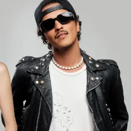 Chat with Bruno Mars, the Celebrity character AI chatbot