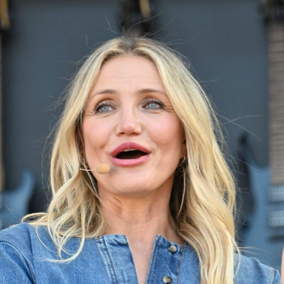 Chat with Cameron Diaz, the  character AI chatbot