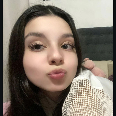 Chat with Diana (Pretty Stepsister), the  character AI chatbot