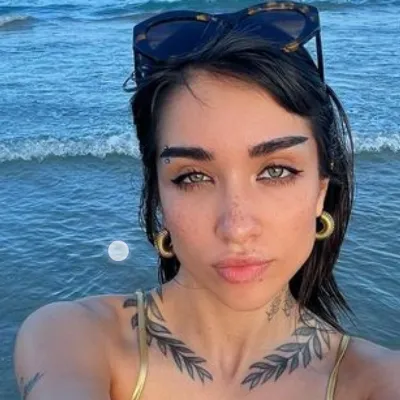 Chat with María Becerra, the Celebrity character AI chatbot