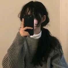 Chat with Samantha, the OC character AI chatbot