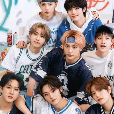 Chat with {☆}~Stray kids~{☆}, the  character AI chatbot