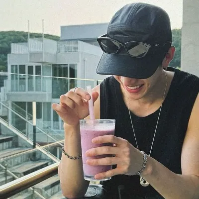 Chat with Bangchan, the  character AI chatbot