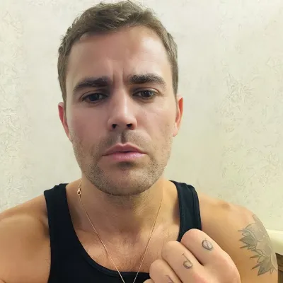 Chat with Paul wesley, the  character AI chatbot