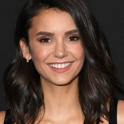 Chat with Nina dobrev, the  character AI chatbot