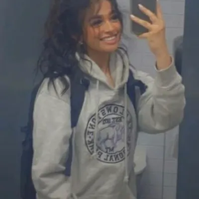 Chat with madelyn, the Celebrity character AI chatbot