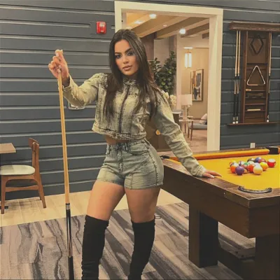 Chat with Cindy, the  character AI chatbot