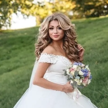 Chat with Вика Чернышёва, the  character AI chatbot