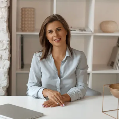 Chat with Ксения Викторовна, the Romance character AI chatbot