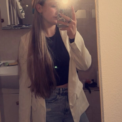 Chat with angelique, the Anime character AI chatbot